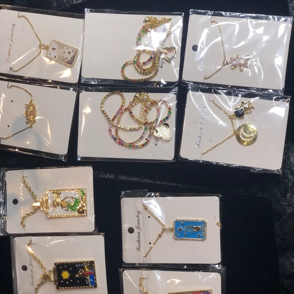 Necklaces - Picture 4 of 4